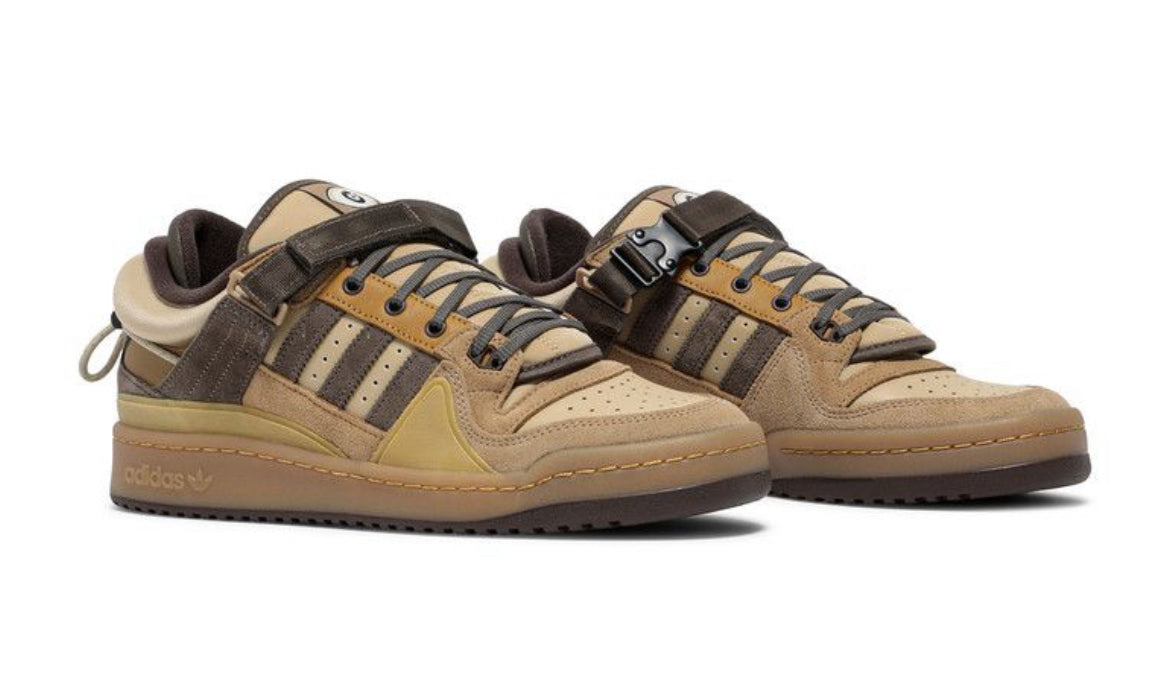 Bad Bunny X Forum Buckle Low
'The First Cafe'