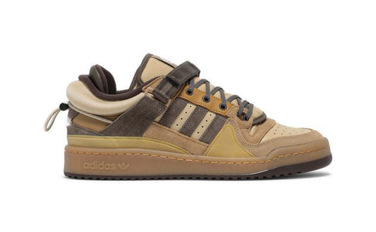 Bad Bunny X Forum Buckle Low
'The First Cafe'