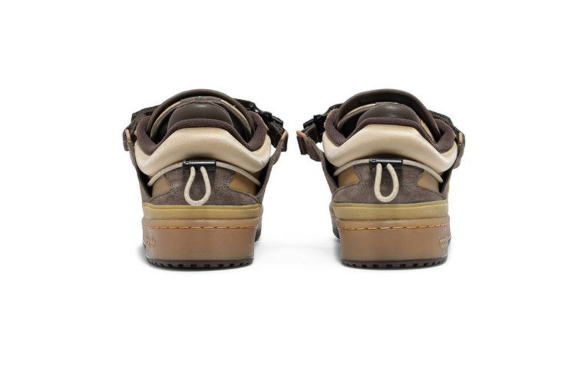 Bad Bunny X Forum Buckle Low
'The First Cafe'
