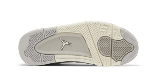 Air Jordan 4 Retro 'Frozen
Moments'