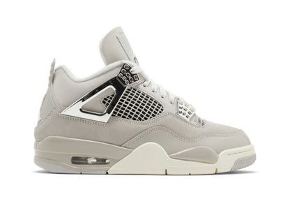 Air Jordan 4 Retro 'Frozen
Moments'