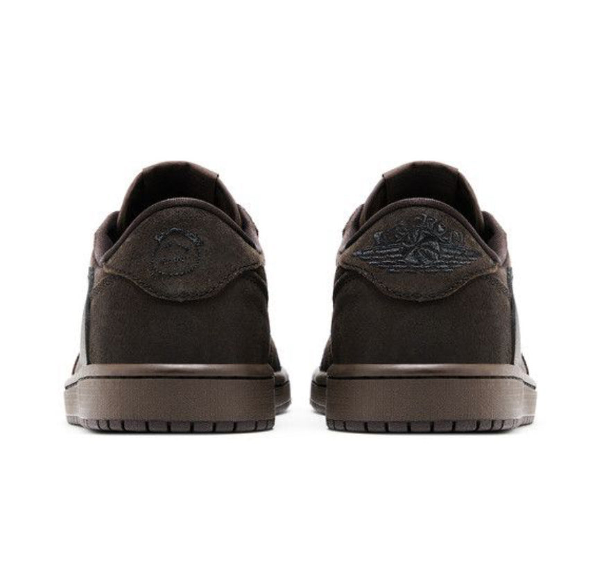 Travis Scott × Air Jordan 1 Retro
Low OG SP 'Velvet Brown'